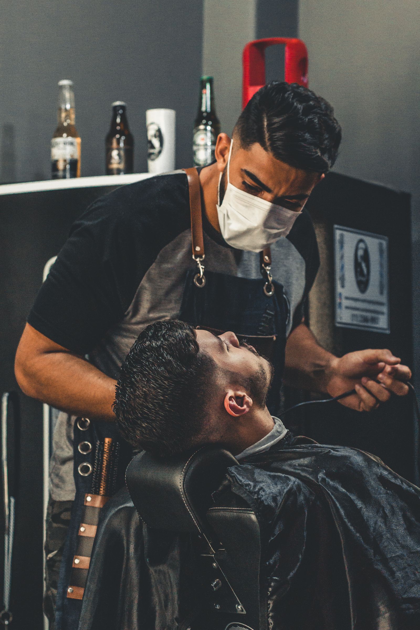 Antek "Brzytwa" — Master Barber